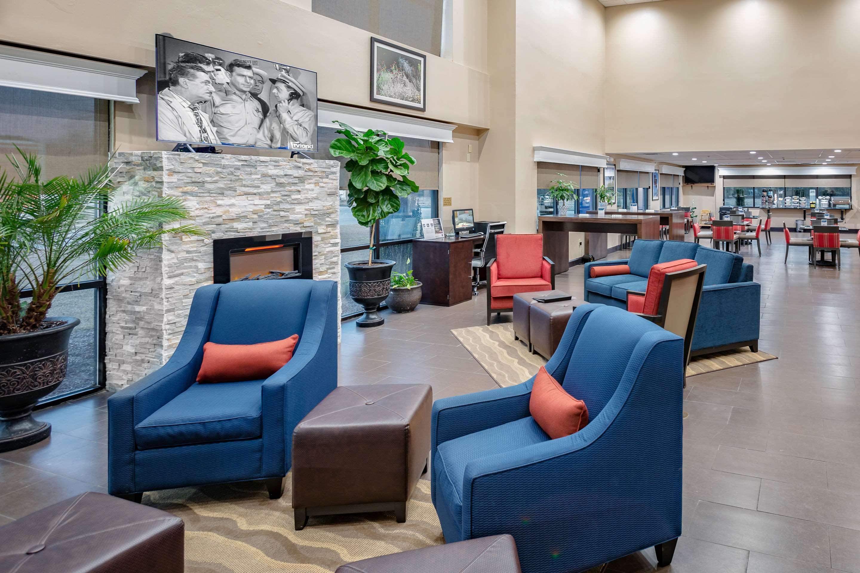 Comfort Suites Wilson - I - 95 Exteriér fotografie