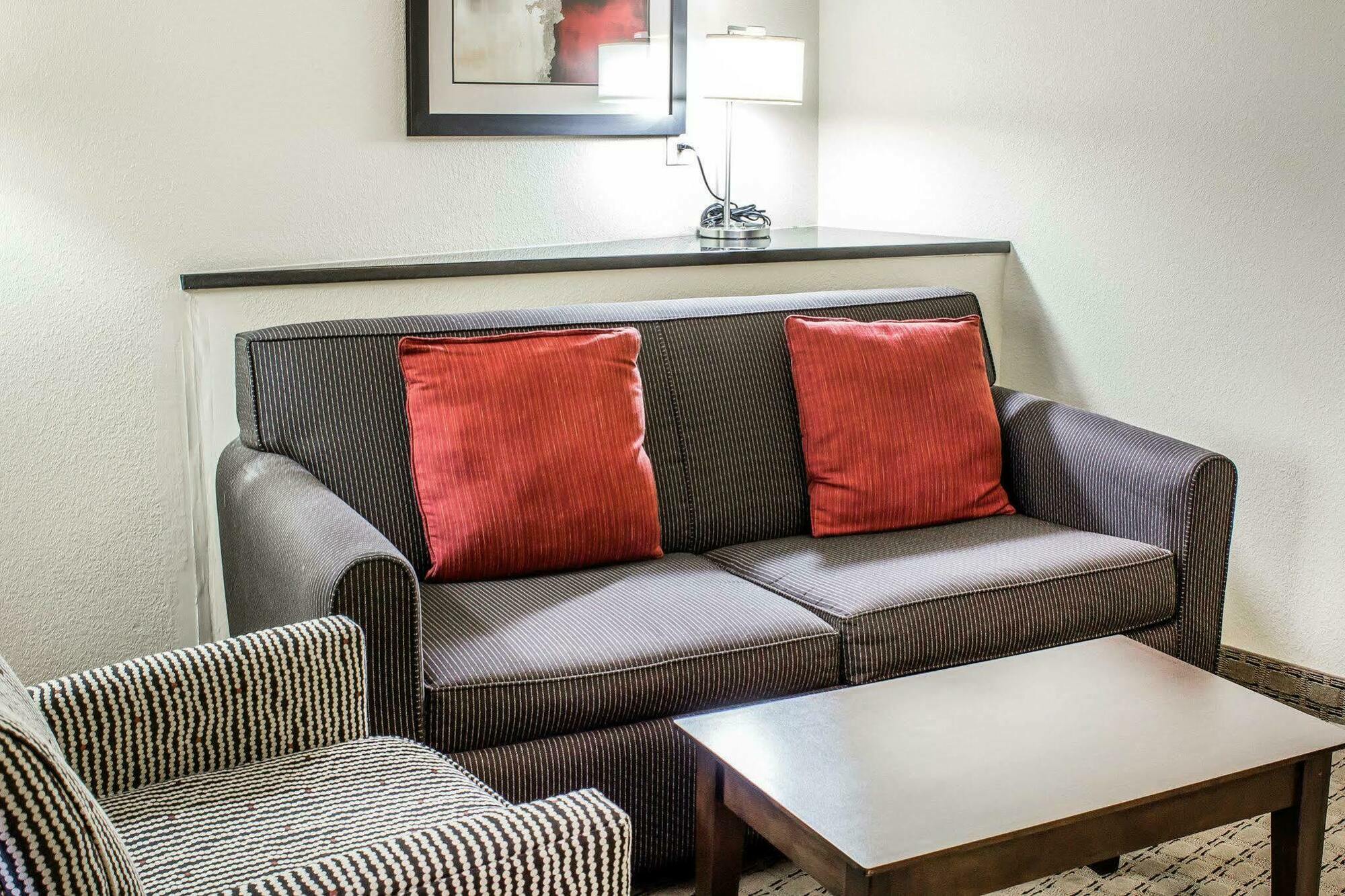 Comfort Suites Wilson - I - 95 Exteriér fotografie